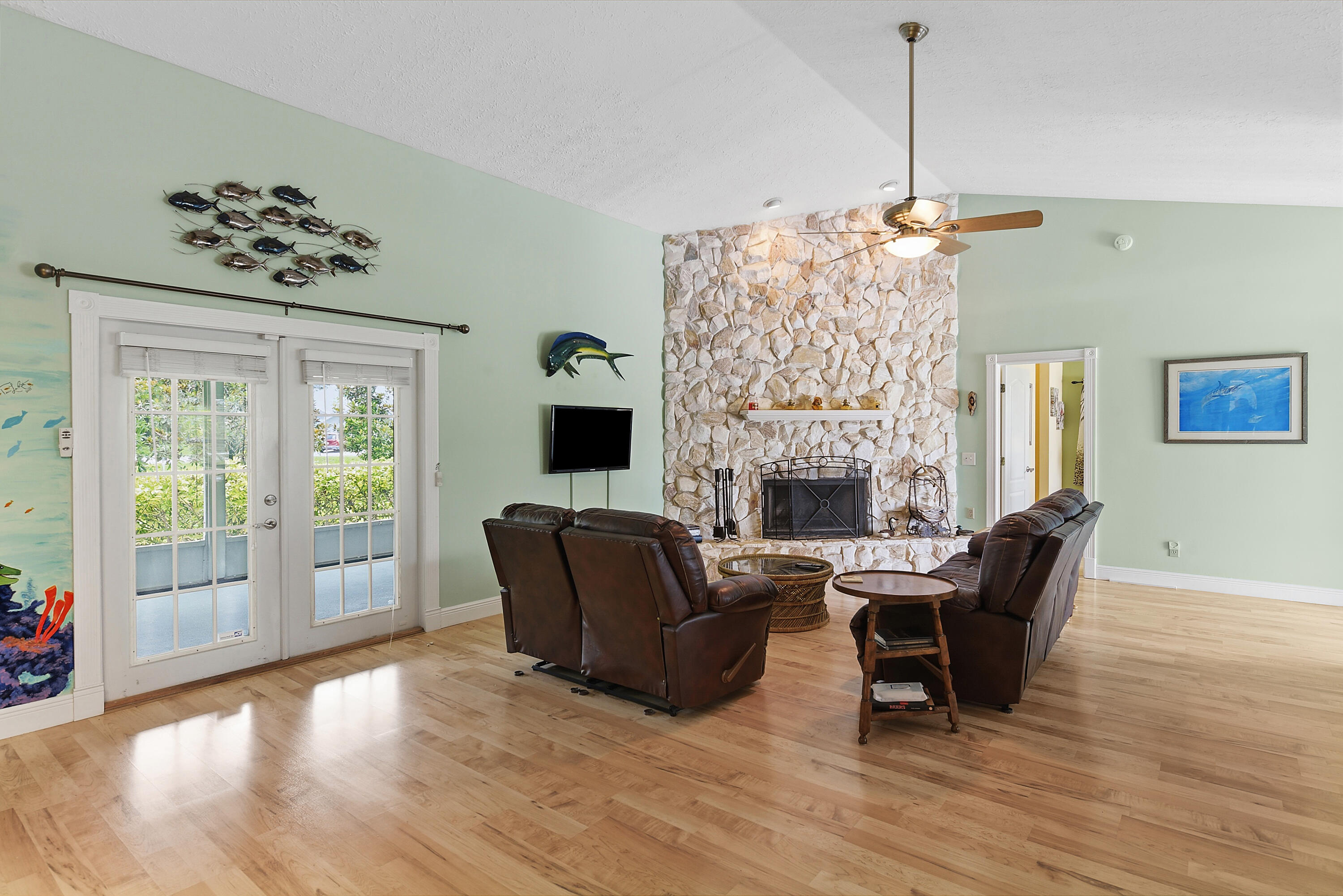 4240 Southeast Happy Lane Stuart, FL 34997 - Photo 8 of 39 Living Room