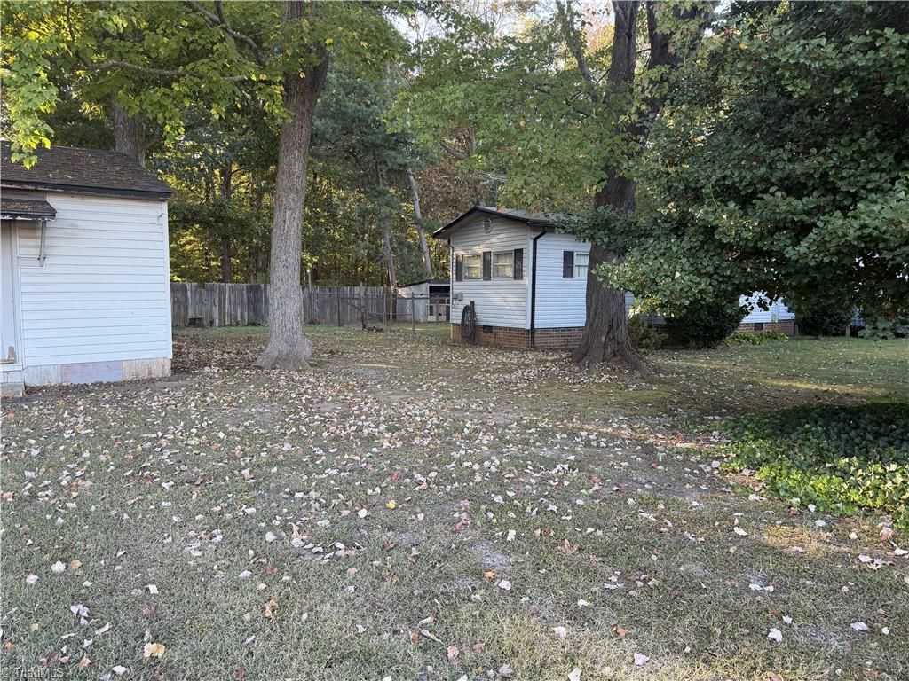 4869 Old Edgar Road Sophia, NC 27350 - Photo 8 of 22