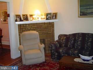 206 Avon Road Upper Darby, PA 19082 - Photo 3 of 6