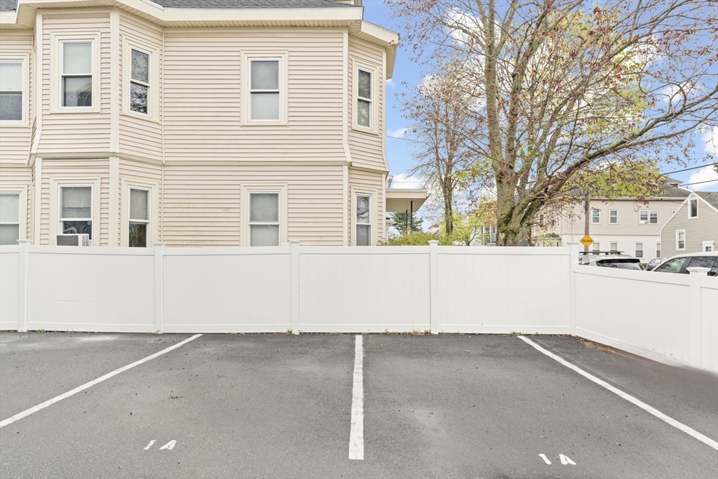 492 Cabot Street, Unit 1A Beverly, MA 01915 - Photo 5 of 40