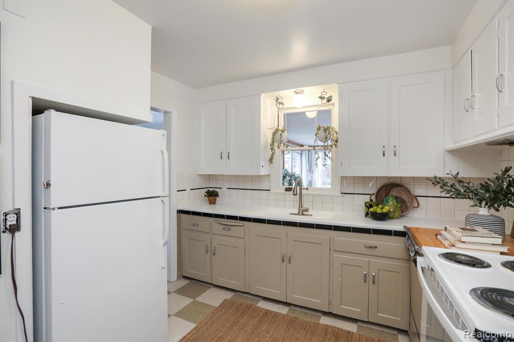 859 Neff Road Grosse Pointe, MI 48230 - Photo 22 of 47 Gallery Image 22