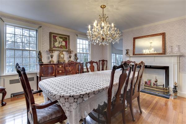 3 Sawyer Road Wellesley, MA 02481 - Photo 5 of 10 Gallery Image 5
