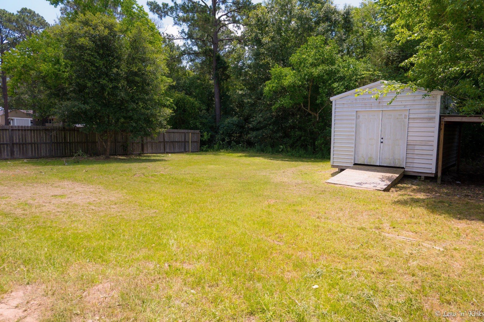 24106 Farm To Market 362 Waller, TX 77484 - Photo 40 of 41 a swimming pool with a trees in the background