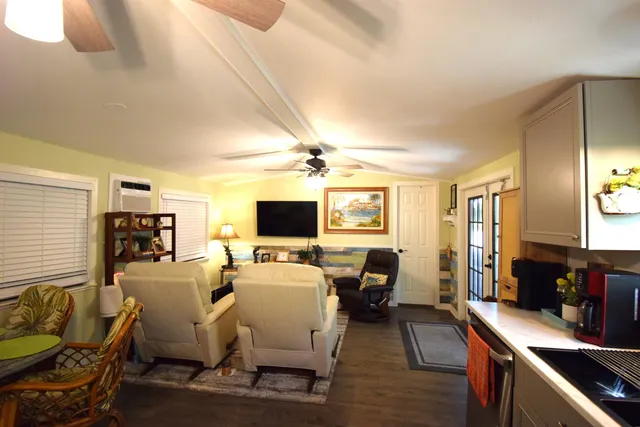 $375,000 | 6800 Maloney Avenue, Unit 12, Stock Island, FL 33040