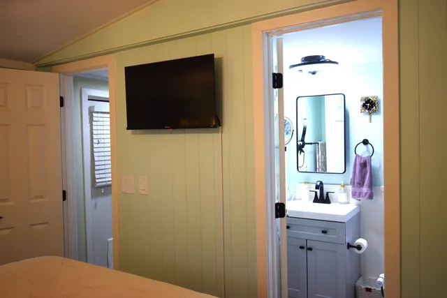 $375,000 | 6800 Maloney Avenue, Unit 12, Stock Island, FL 33040