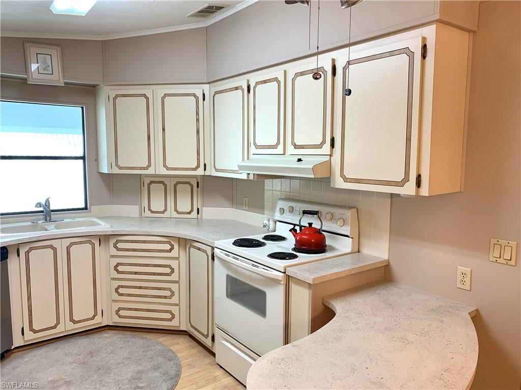26353 Colony Road Bonita Springs, FL 34135 - Photo 7 of 27 Gallery Image 7