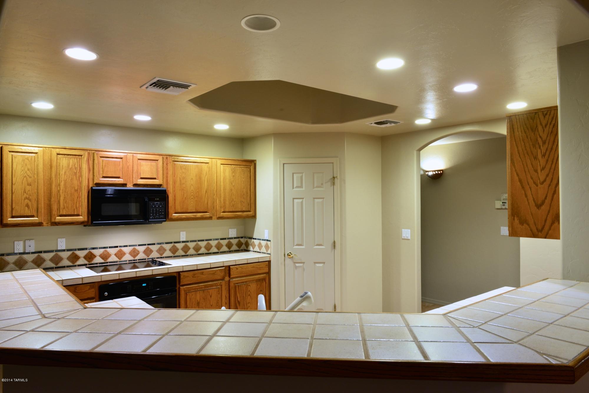 9831 East Kleindale Road Tucson, AZ 85749 - Photo 9 of 41
