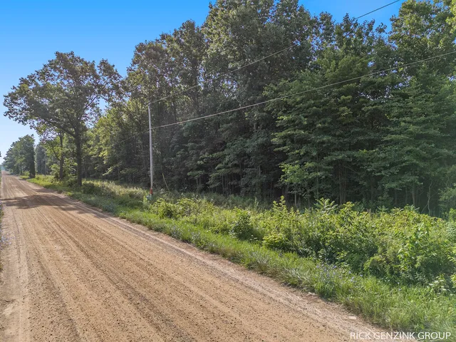 $219,000 | 5936 108th Avenue, Pullman, MI 49450