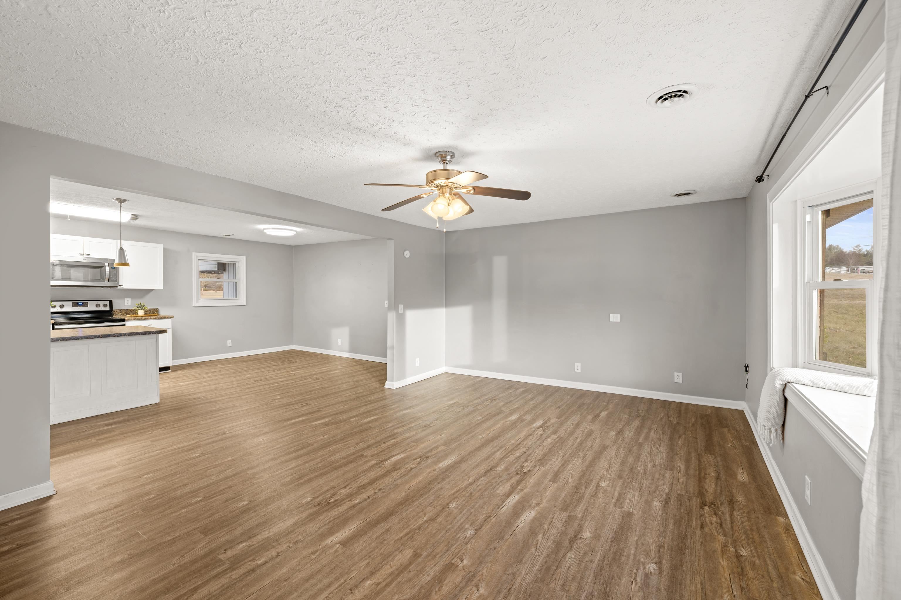 54 Thorofare Road Crimora, VA 24431 - Photo 8 of 59 Gallery Image 8