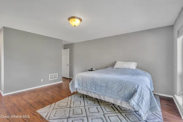 $1,396,000 | 458 Kirby Mountain Road, Hope, ID 83836