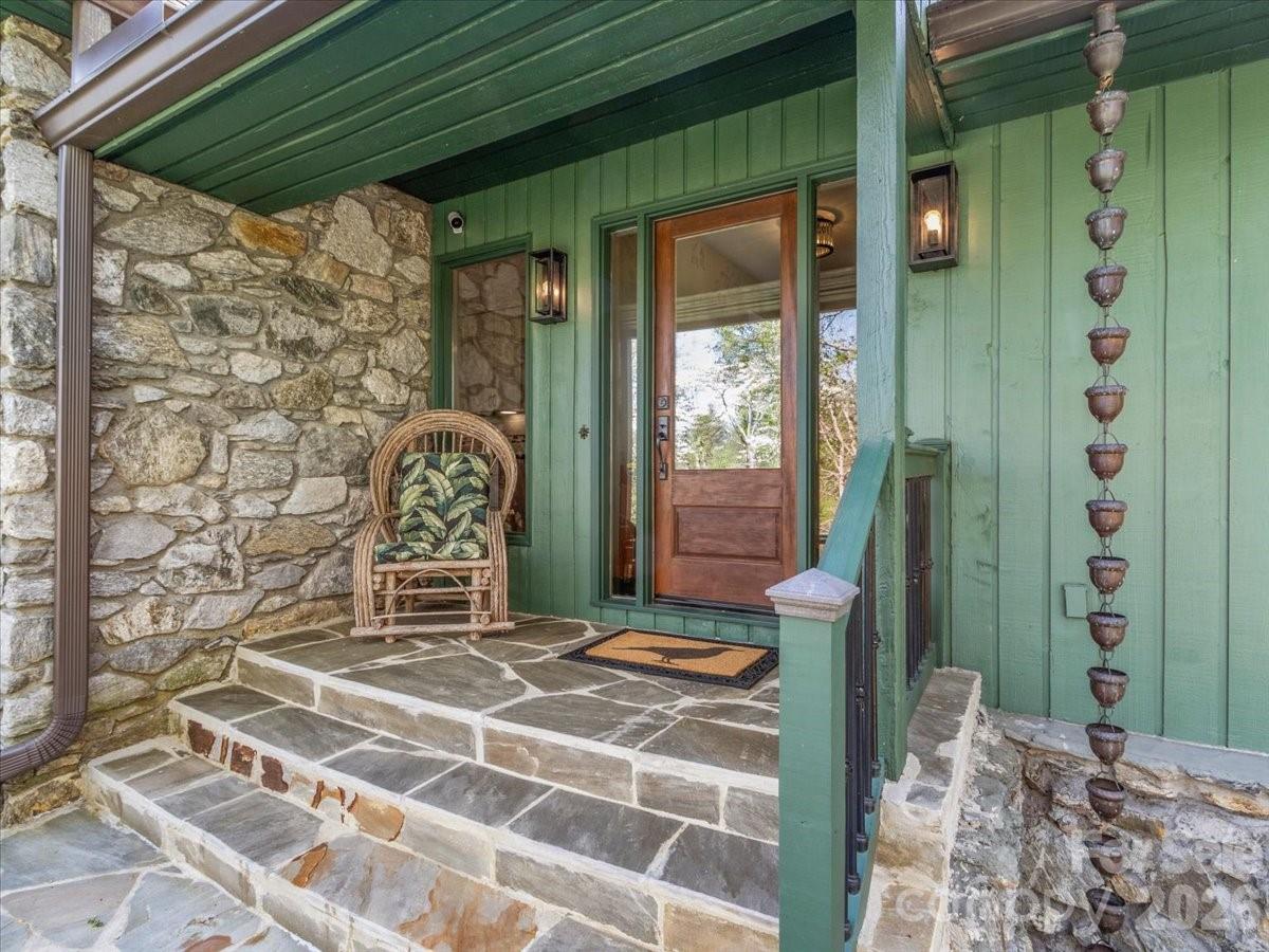 68 Acorn Road Asheville, NC 28804 - Photo 1 of 47 Gallery Image 1