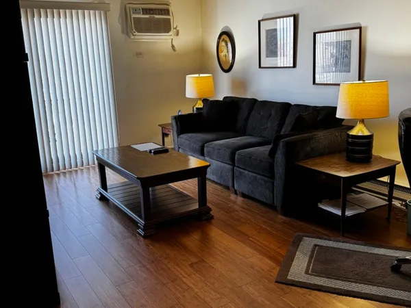 $160,000 | 2333 North Neva Avenue, Unit 404C, Chicago, IL 60707