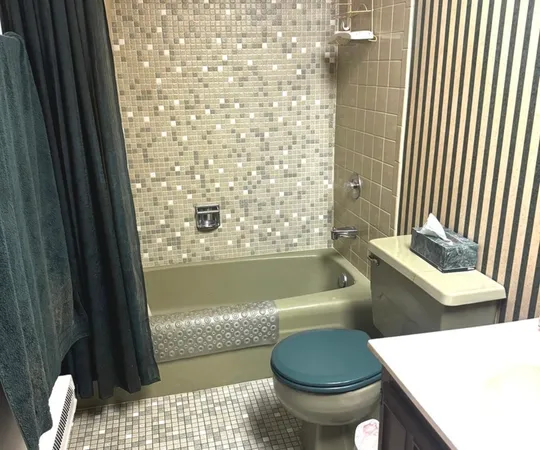 $160,000 | 2333 North Neva Avenue, Unit 404C, Chicago, IL 60707
