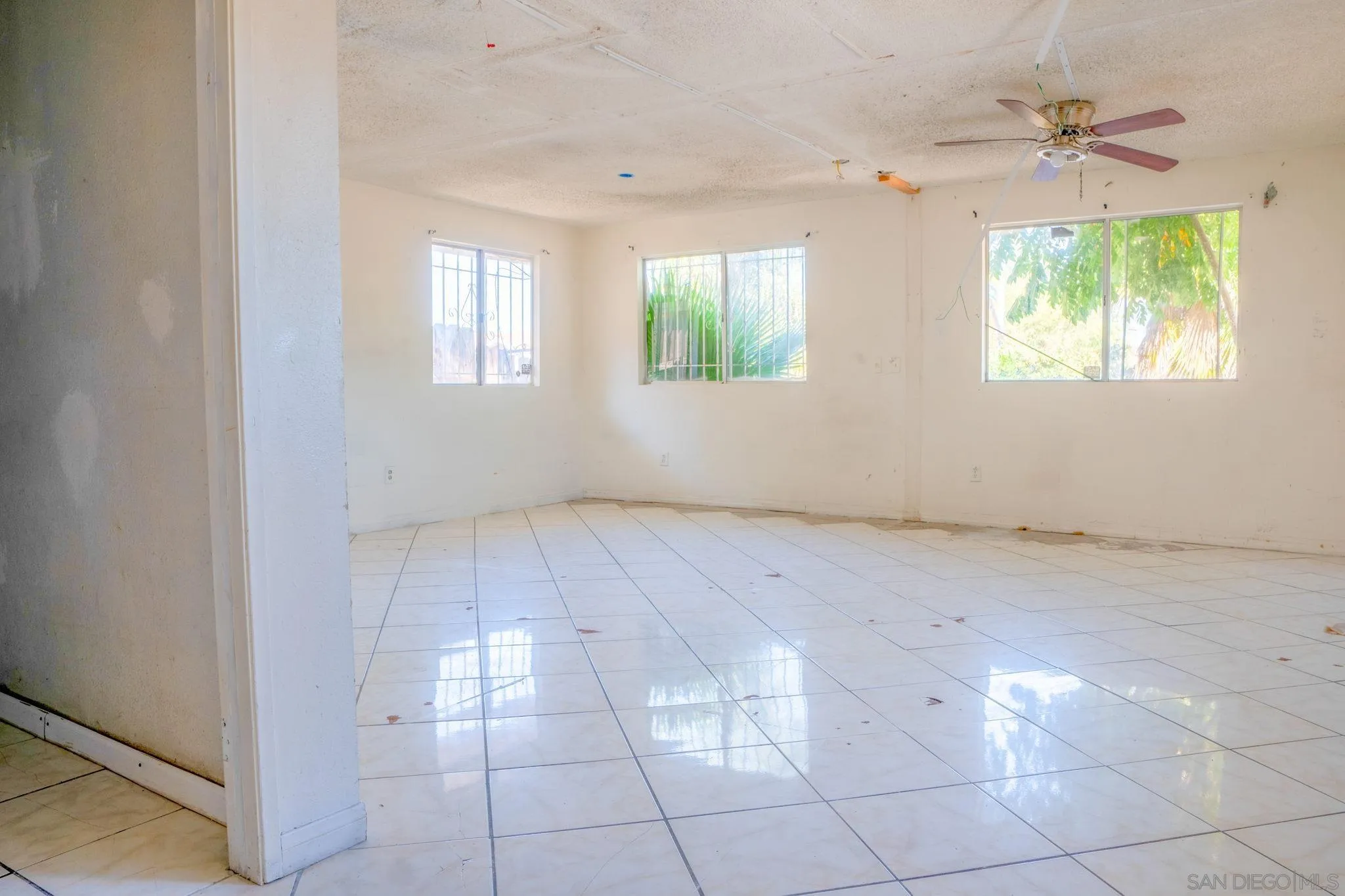 9209 Jamacha Boulevard Spring Valley, CA 91977 - Photo 12 of 26 a view of an empty room with a window