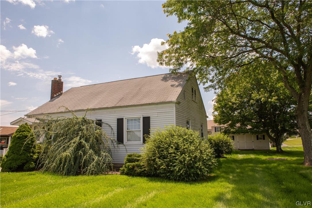 3118 Cherryville Road Northampton, PA 18067 - Photo 3 of 23 Nice shaded side yard