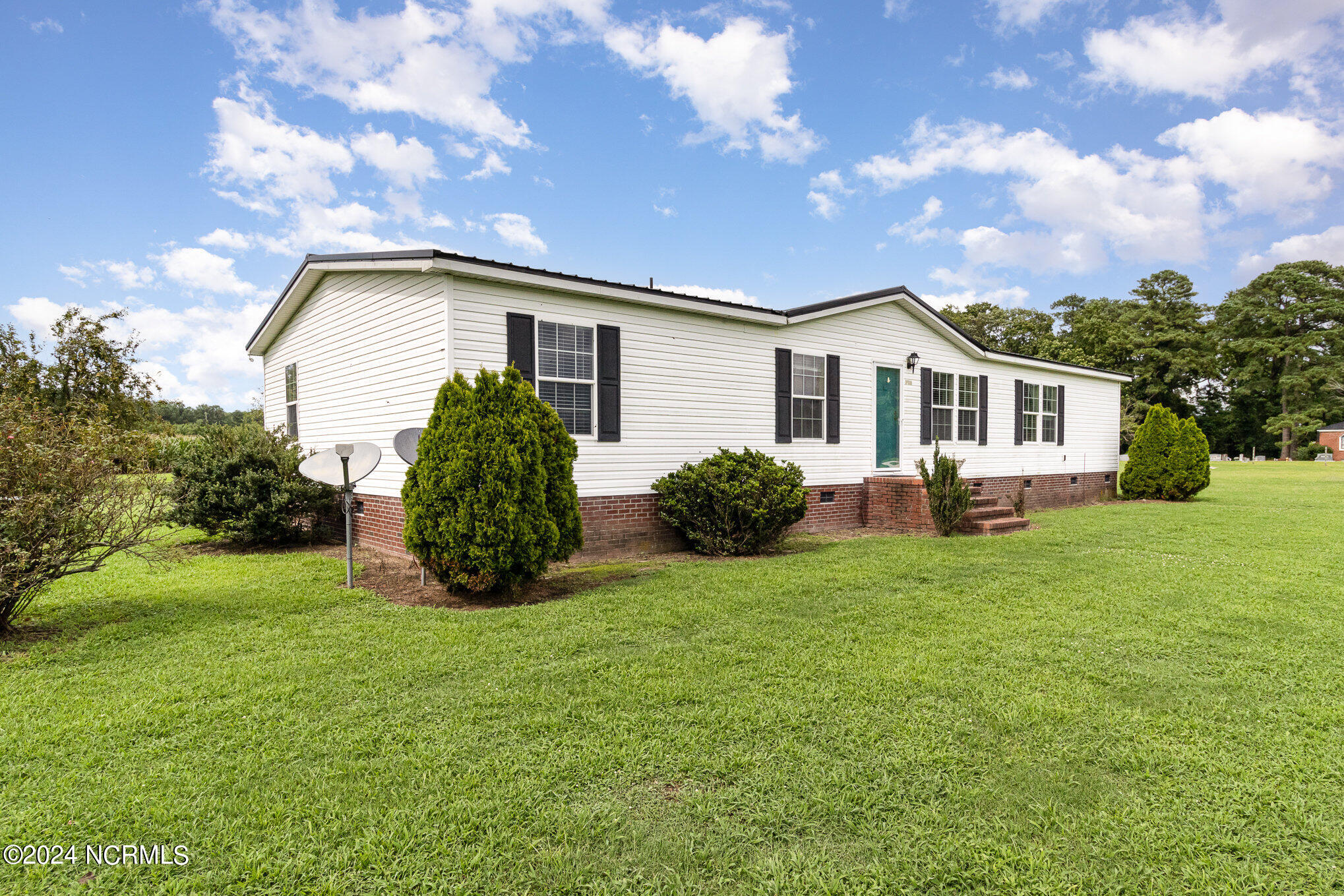 4799 Pine Ridge Road Turkey, NC 28393 - Photo 3 of 32 003_img_3439-edit
