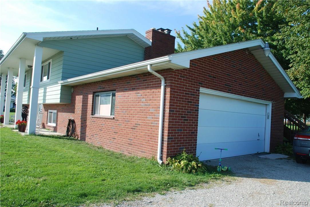 2800 Edgewood Road Erie, MI 48133 - Photo 8 of 45 8.jpg