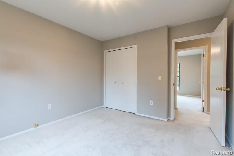 985 Stag Ridge Road Rochester Hills, MI 48309 - Photo 22 of 33