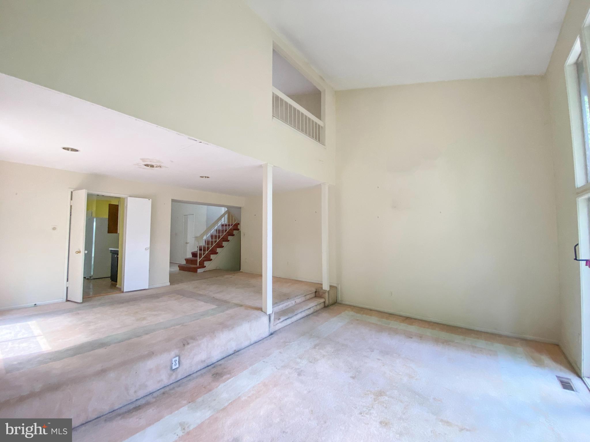 11125 Korman Drive Potomac, MD 20854 - Photo 4 of 19