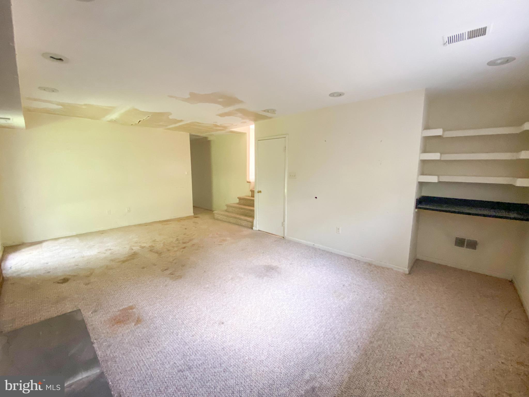 11125 Korman Drive Potomac, MD 20854 - Photo 7 of 19