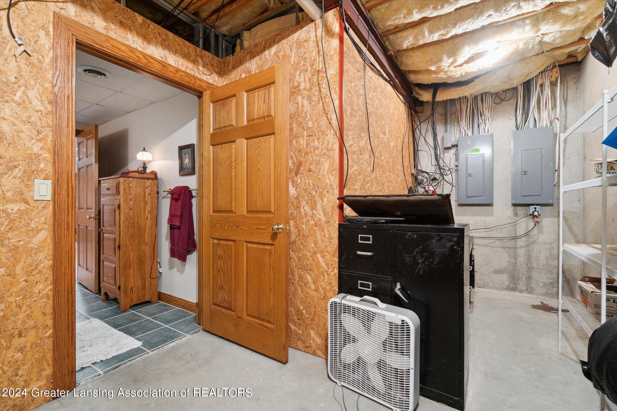 4290 South Dewitt Road St. Johns, MI 48879 - Photo 64 of 90 59-4290-S-Dewitt-Rd-St-Johns-MI-48879-Wi