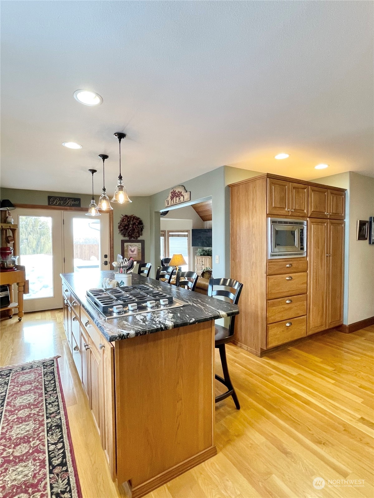 14 Pogue Road Okanogan, WA 98840 - Photo 19 of 40 a kitchen with a stove and a refrigerator