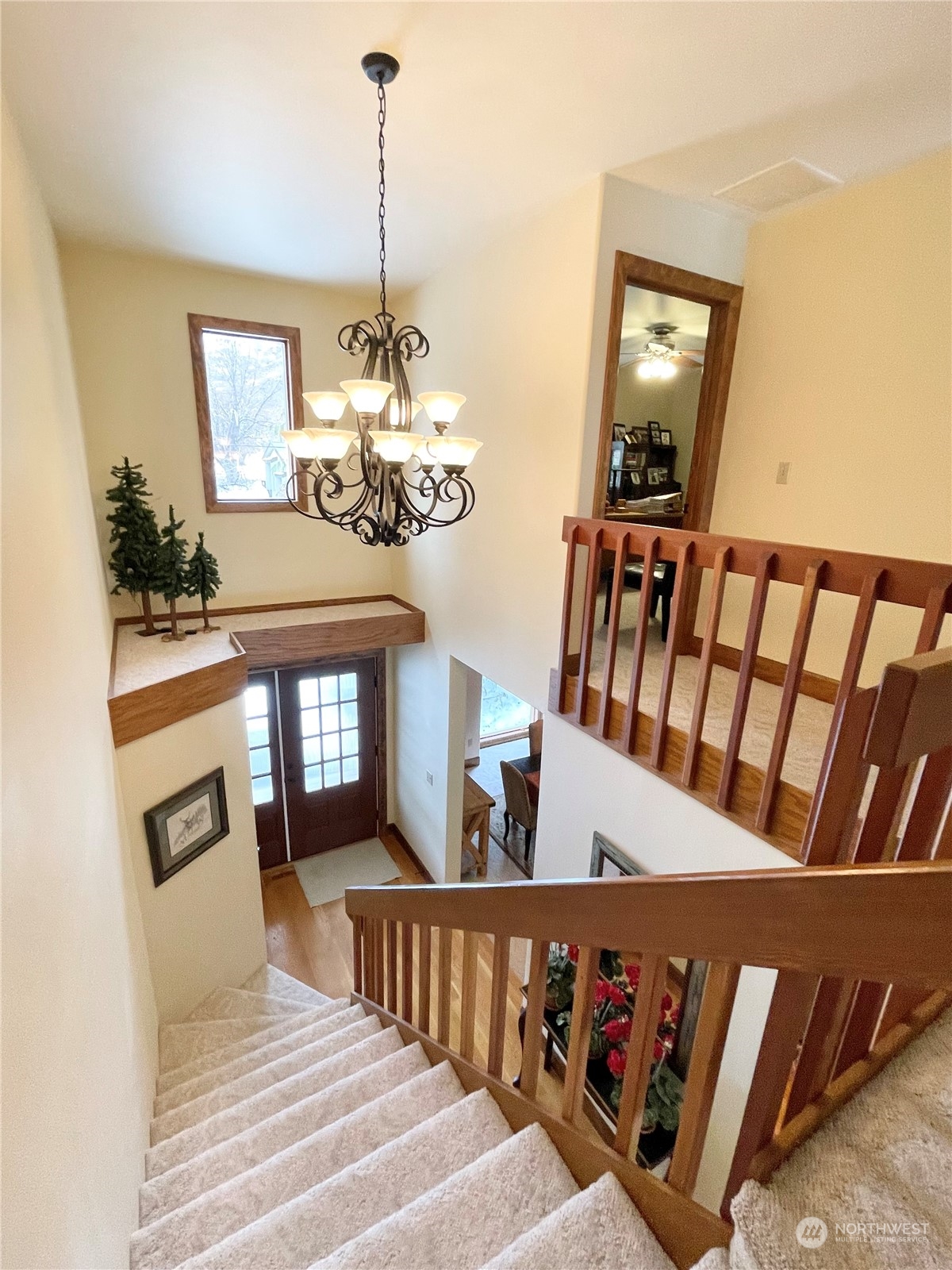 14 Pogue Road Okanogan, WA 98840 - Photo 30 of 40 a view of a livingroom with wooden floor and stairs