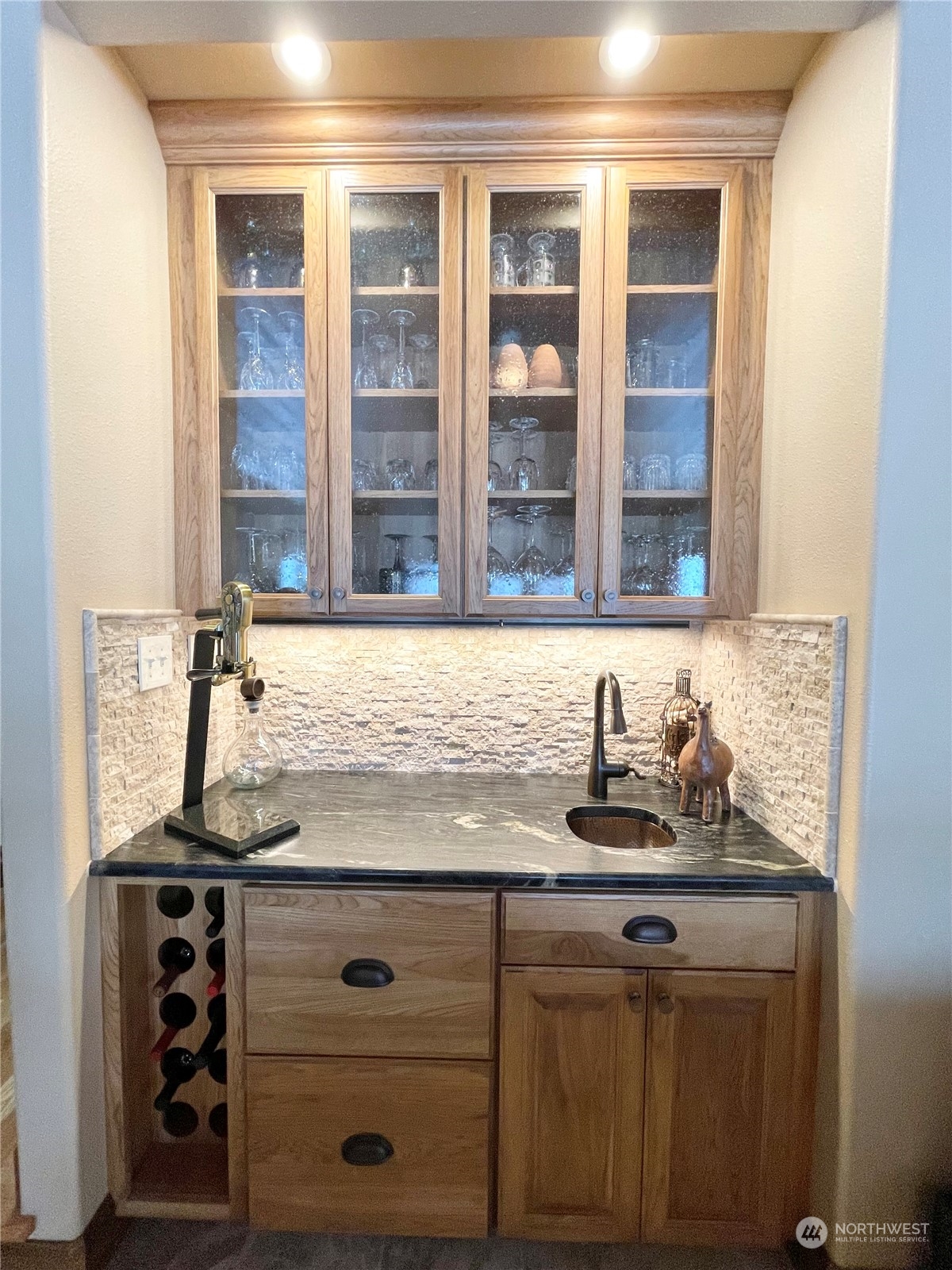 14 Pogue Road Okanogan, WA 98840 - Photo 10 of 40 a bathroom with a sink and a window