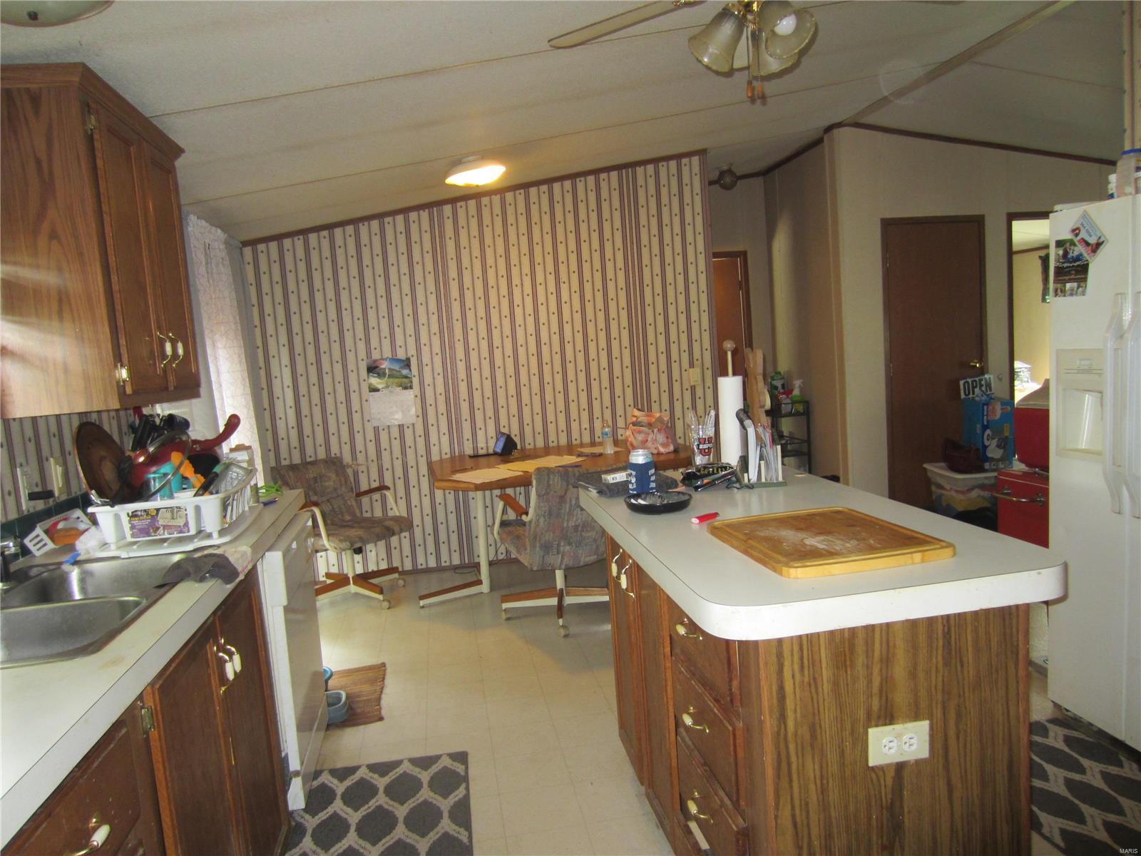20472 Croxford Road Grafton, IL 62037 - Photo 16 of 54