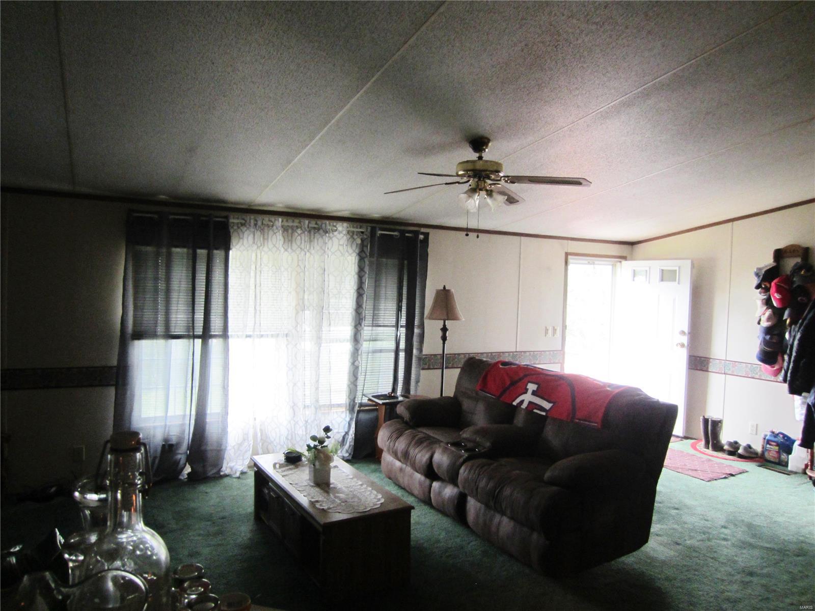 20472 Croxford Road Grafton, IL 62037 - Photo 4 of 54