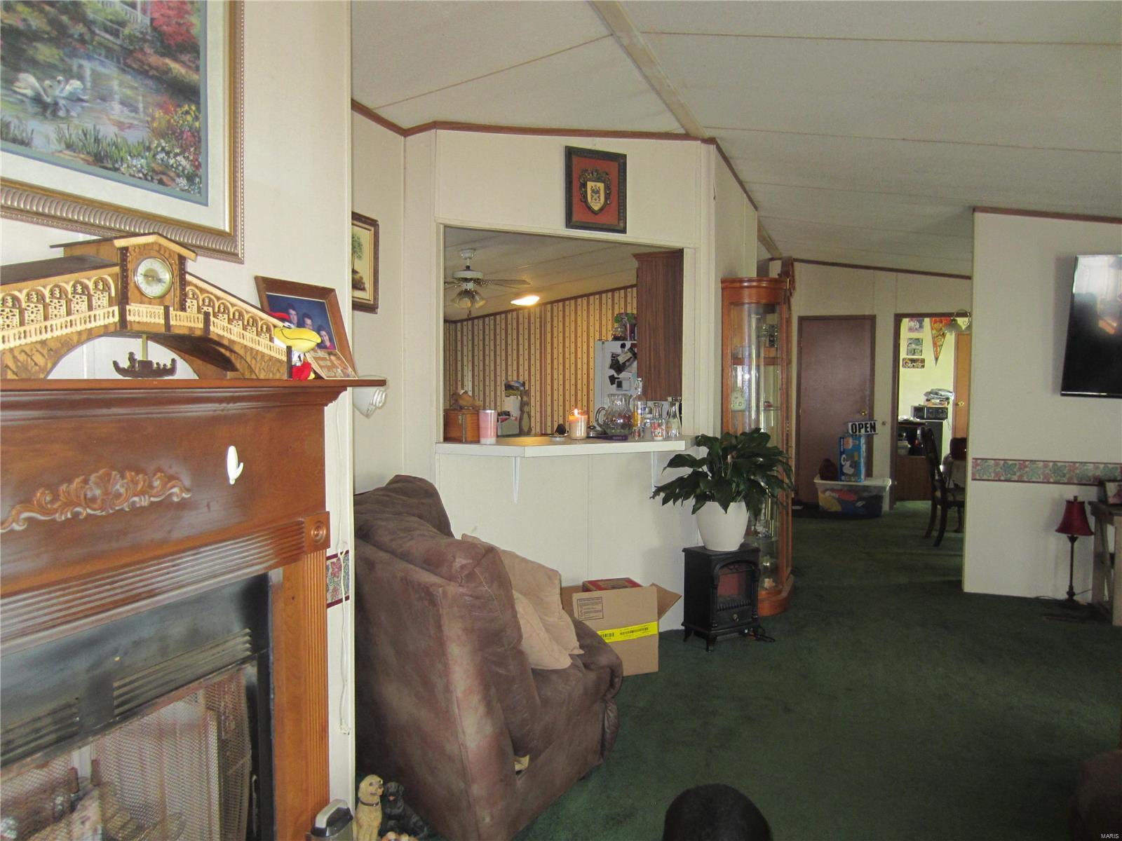 20472 Croxford Road Grafton, IL 62037 - Photo 8 of 54