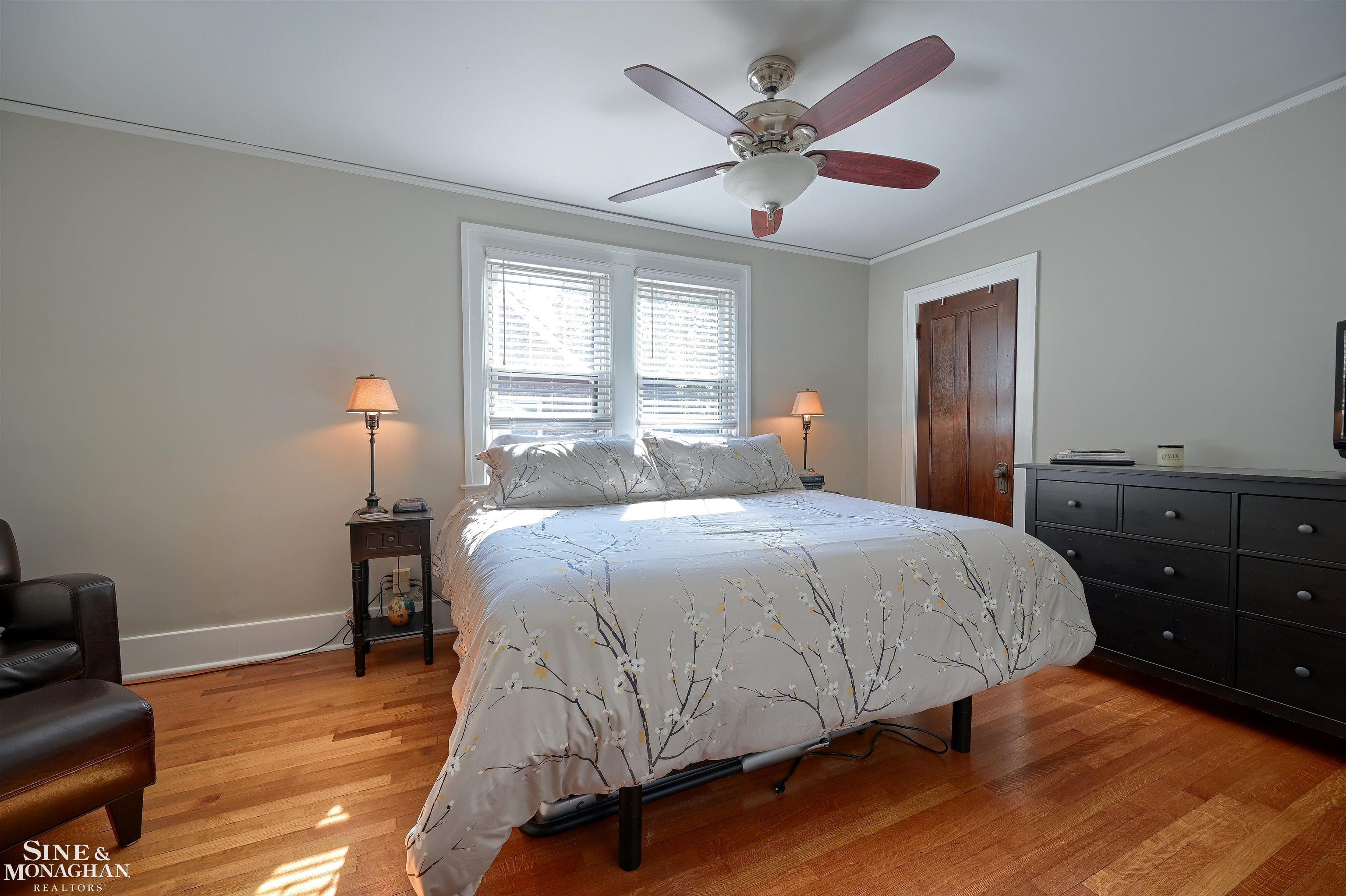 866 Barrington Road Grosse Pointe Park, MI 48230 - Photo 19 of 46