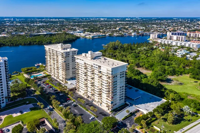 $570,000 | 2121 North Ocean Boulevard, Unit 806W, Boca Raton, FL 33431