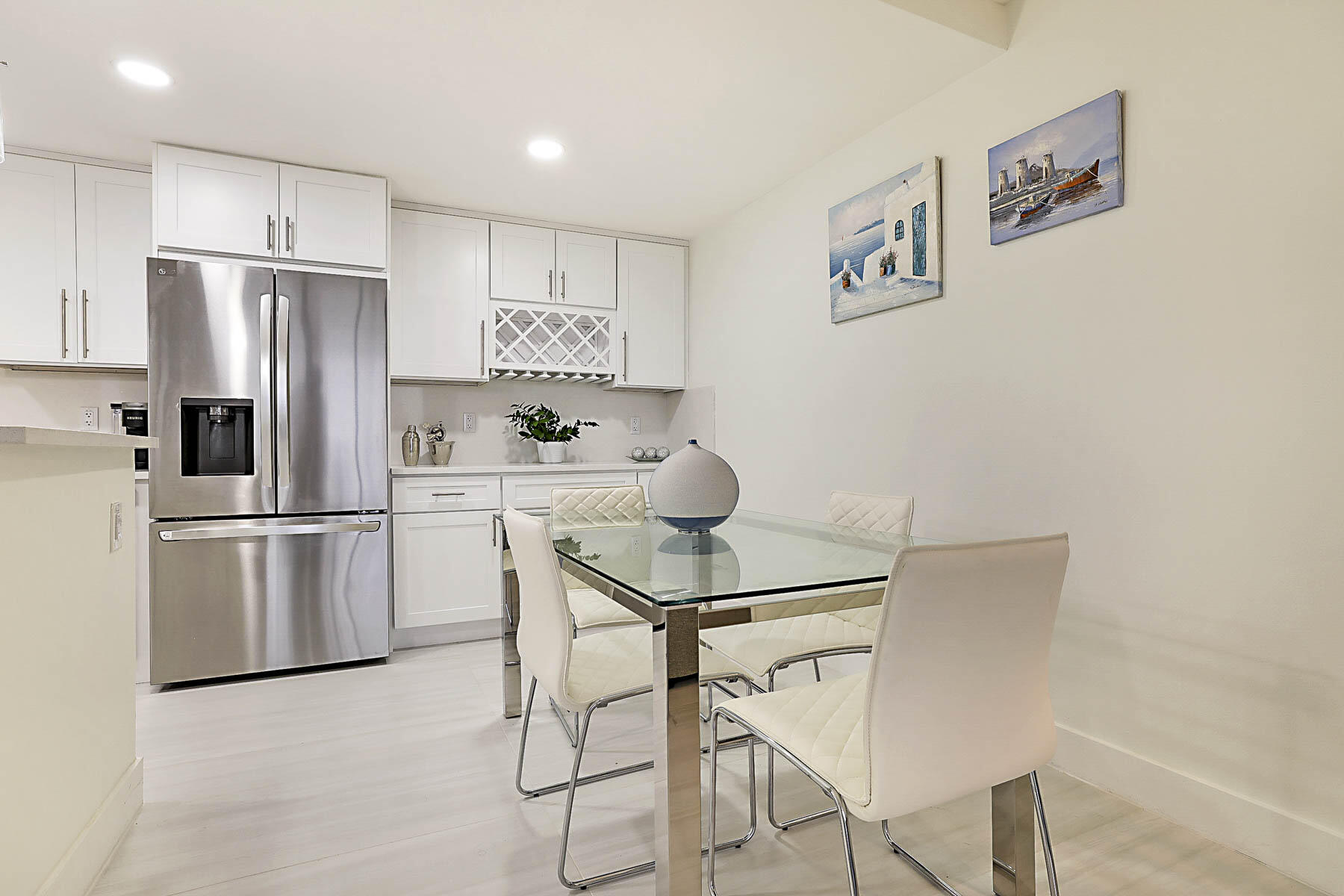 2121 North Ocean Boulevard, Unit 806W Boca Raton, FL 33431 - Photo 9 of 63 Open kitchen