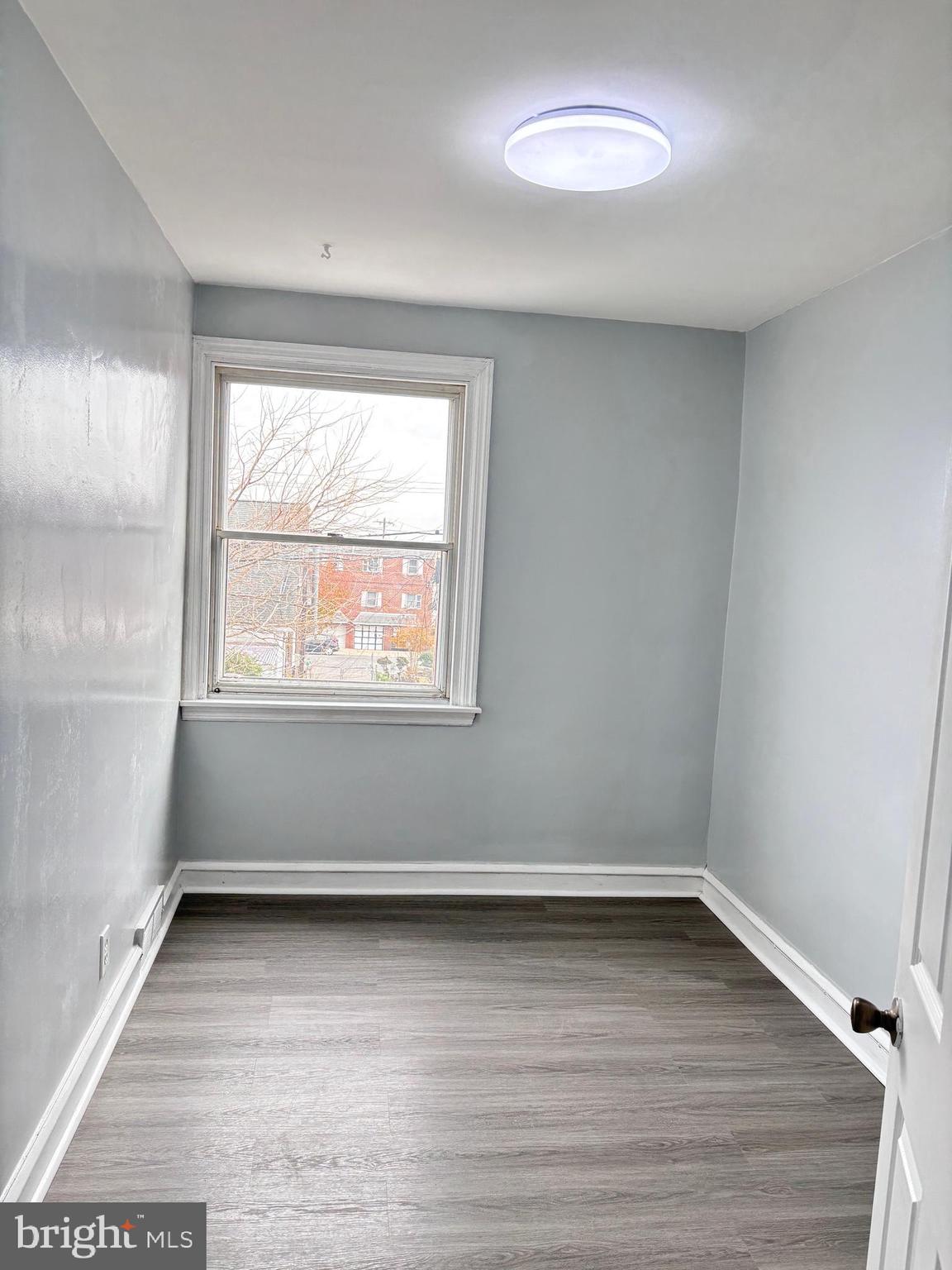 7327 Belden Street Philadelphia, PA 19111 - Photo 11 of 17