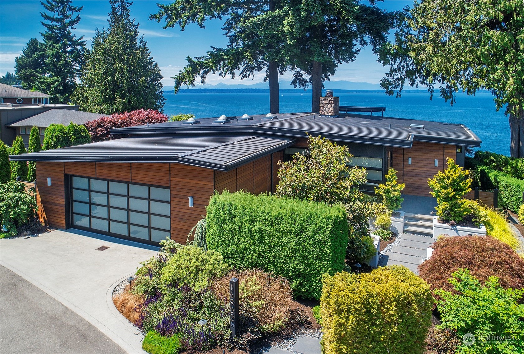 16902 Talbot Road Edmonds, WA 98026 - Photo 1 of 38 a front view of a house with a yard