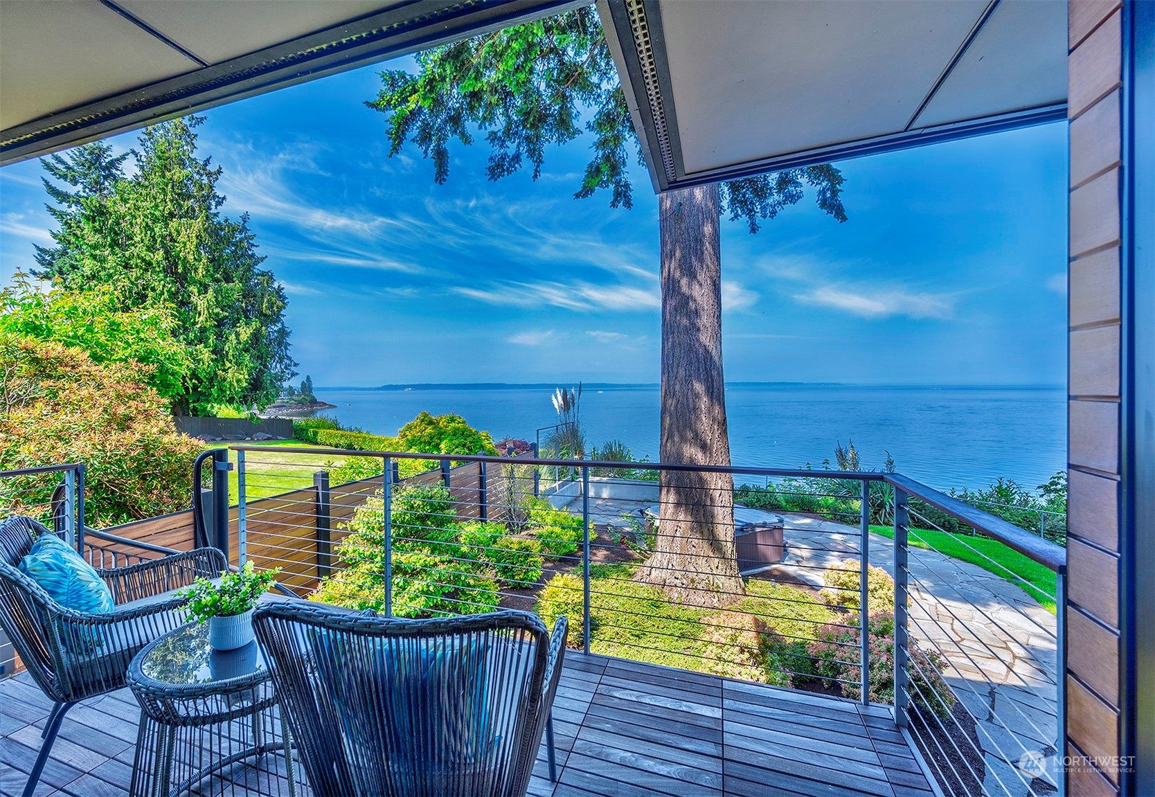 16902 Talbot Road Edmonds, WA 98026 - Photo 16 of 38 a view of a balcony with chairs