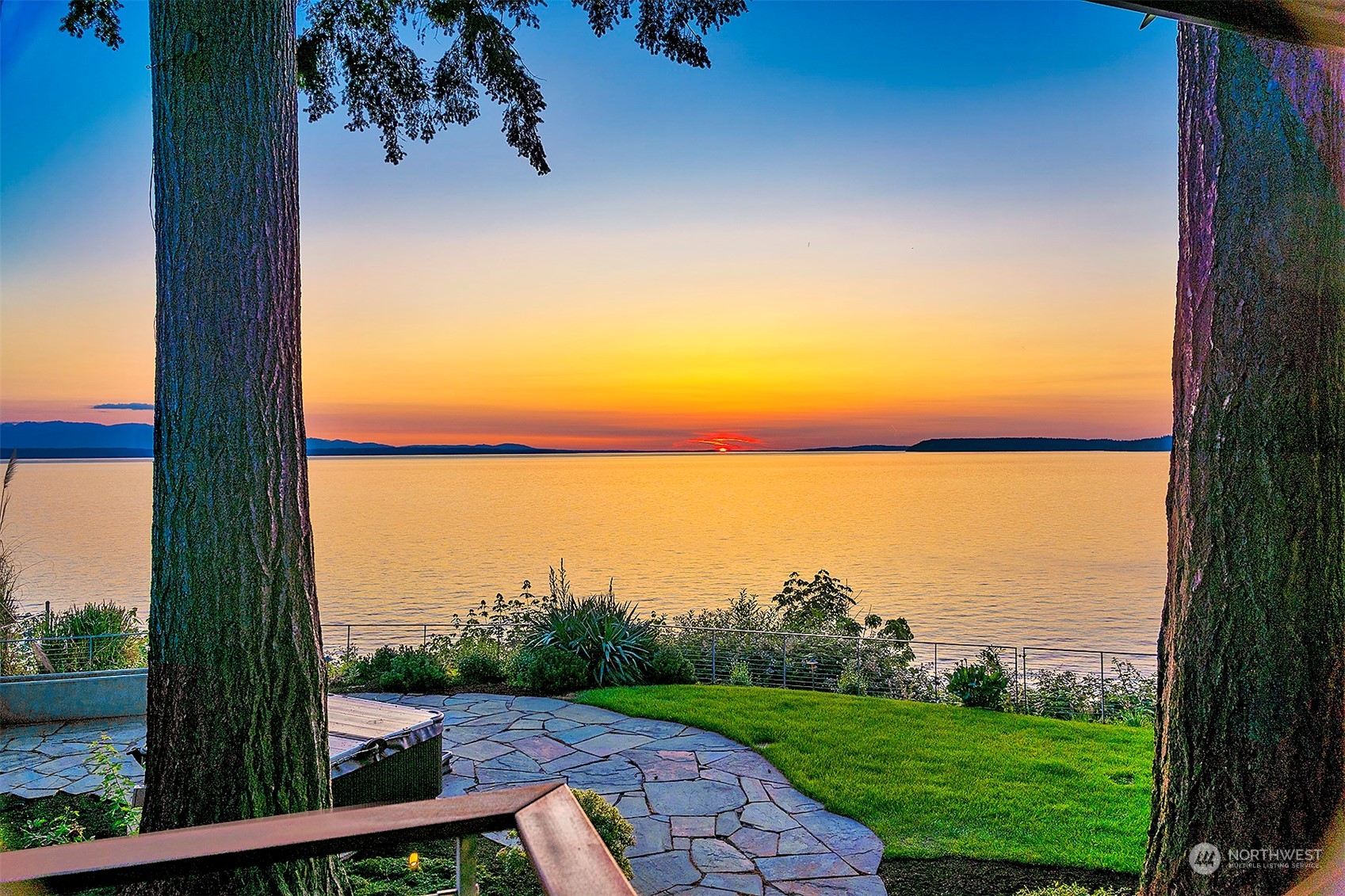 16902 Talbot Road Edmonds, WA 98026 - Photo 36 of 38 a view of lake from balcony