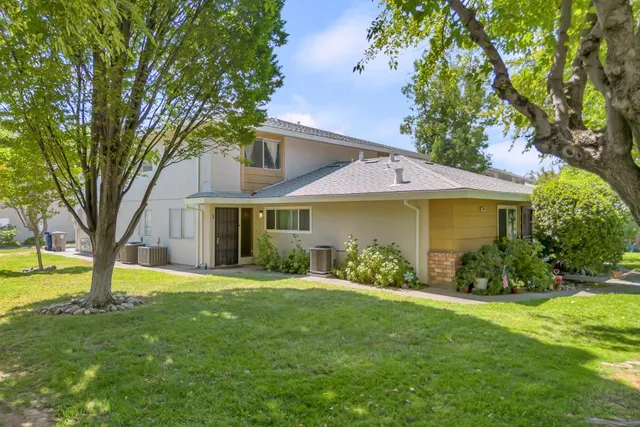 $239,000 | 6436 Bremen Drive, Unit 3, Citrus Heights, CA 95621