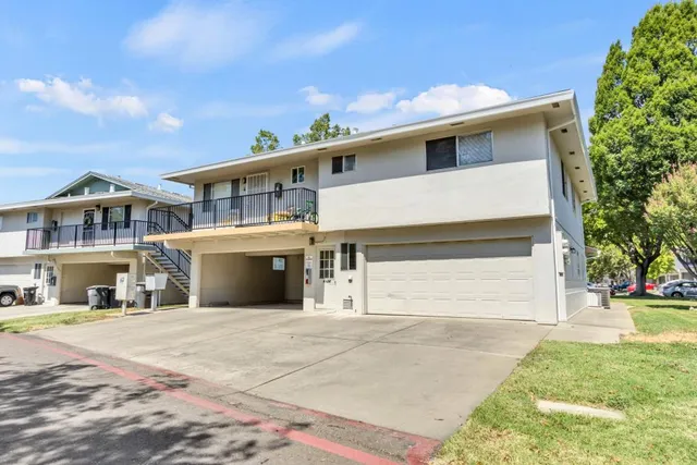 $239,000 | 6436 Bremen Drive, Unit 3, Citrus Heights, CA 95621