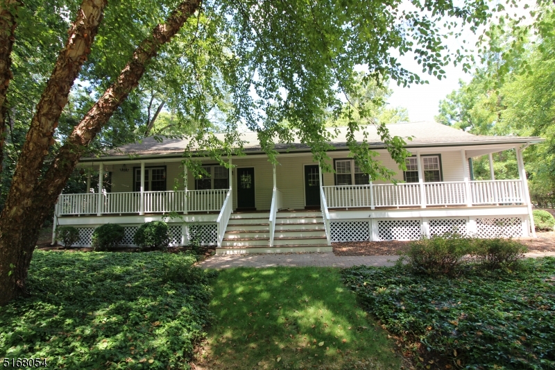 11 Milnor Road, Unit B Bedminster, NJ 07921 - Photo 1 of 19