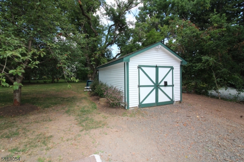 11 Milnor Road, Unit B Bedminster, NJ 07921 - Photo 17 of 19