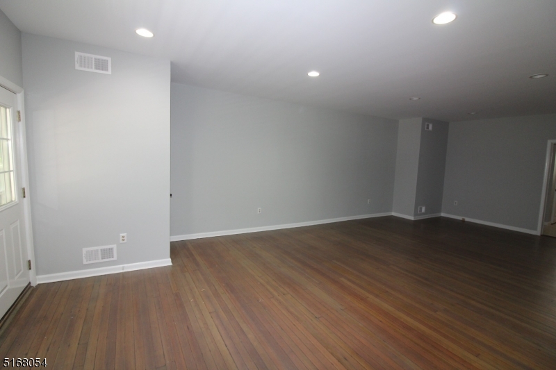 11 Milnor Road, Unit B Bedminster, NJ 07921 - Photo 9 of 19