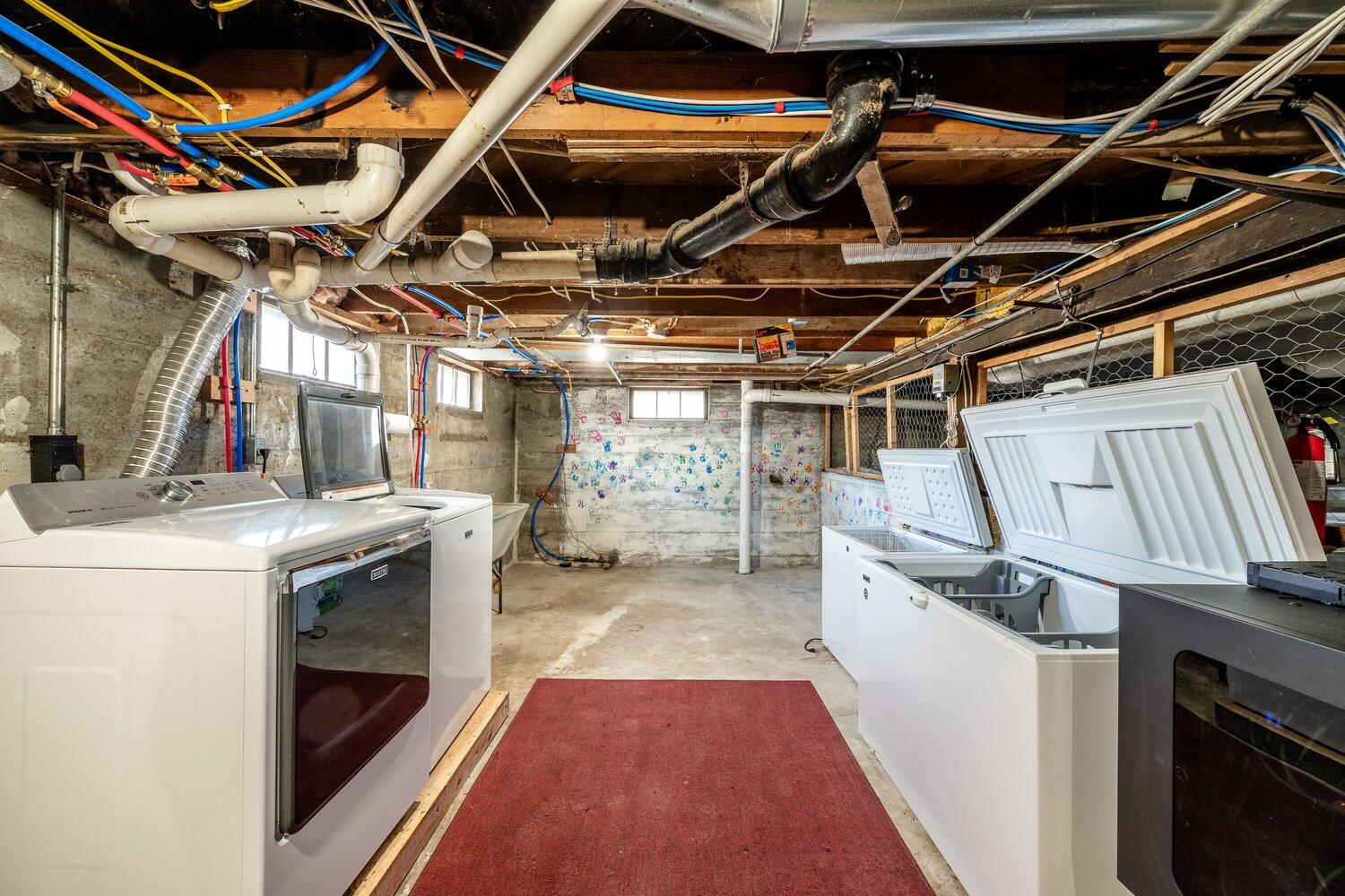 1058 Sumner Street Sheridan, WY 82801 - Photo 24 of 46 23