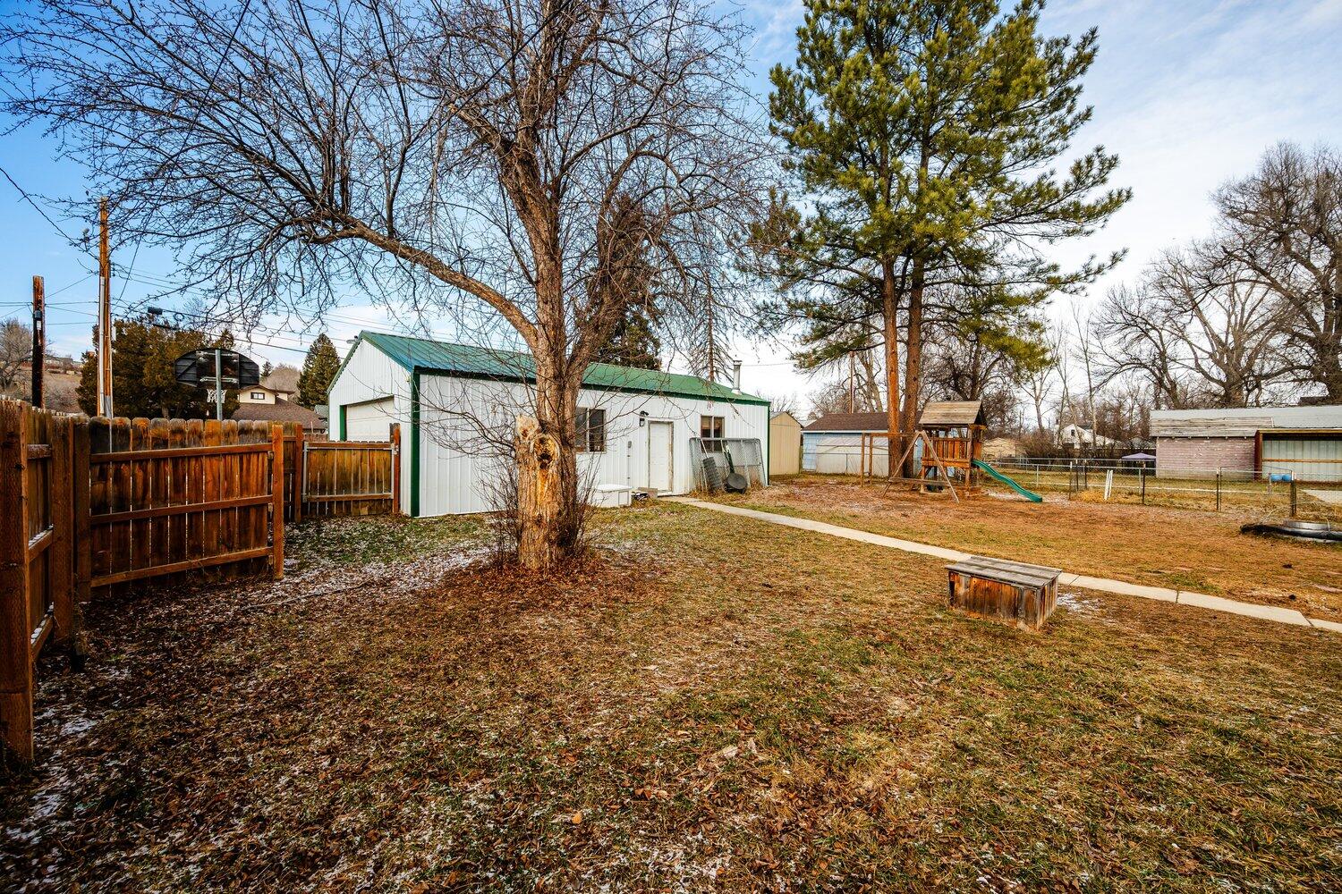 1058 Sumner Street Sheridan, WY 82801 - Photo 31 of 46 30