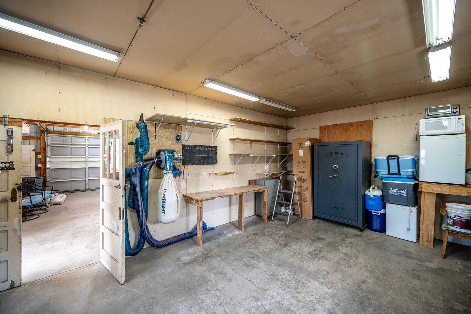 1058 Sumner Street Sheridan, WY 82801 - Photo 36 of 46 35