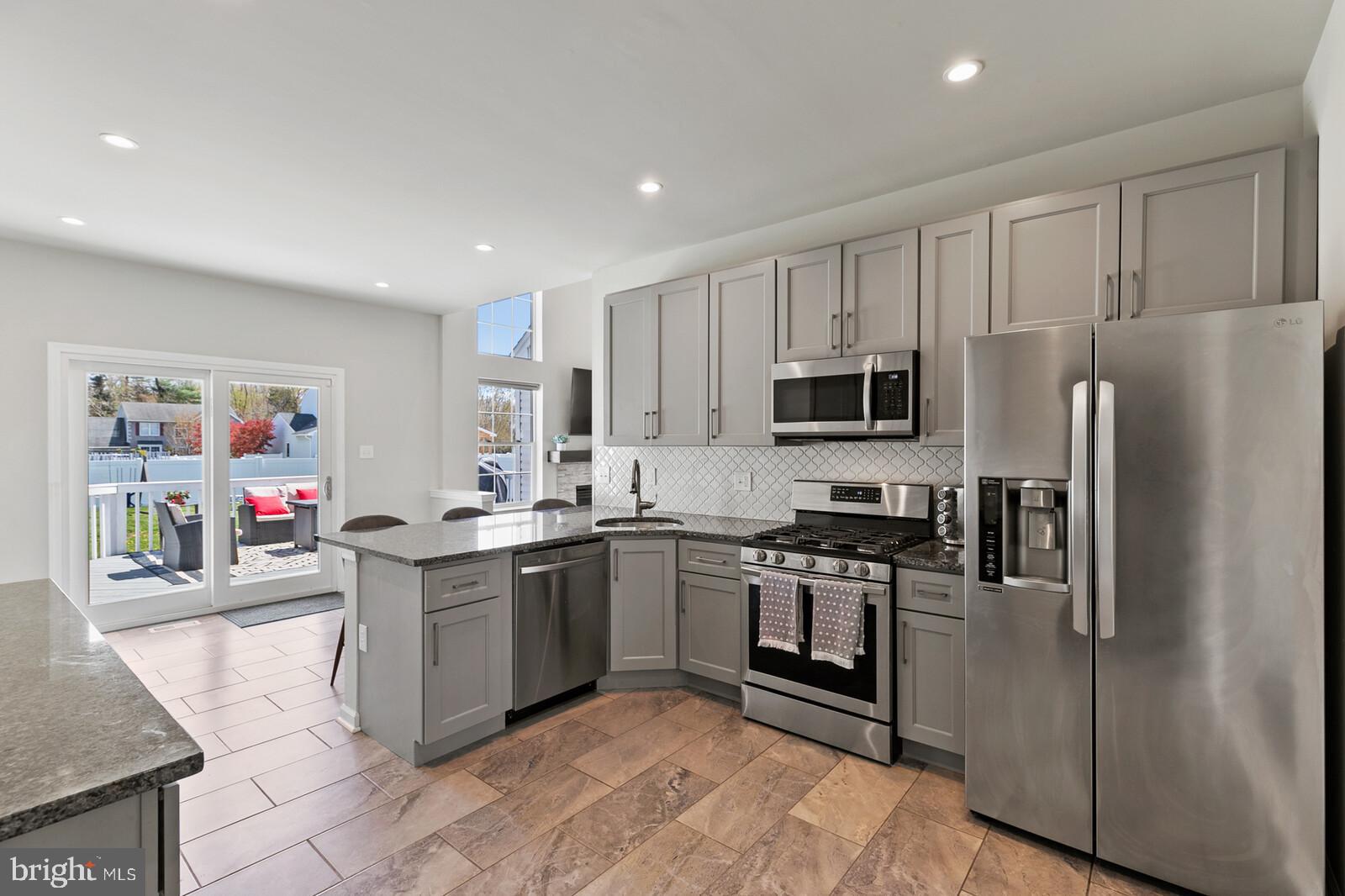 815 Gypsy Lane Williamstown, NJ 08094 - Photo 5 of 33