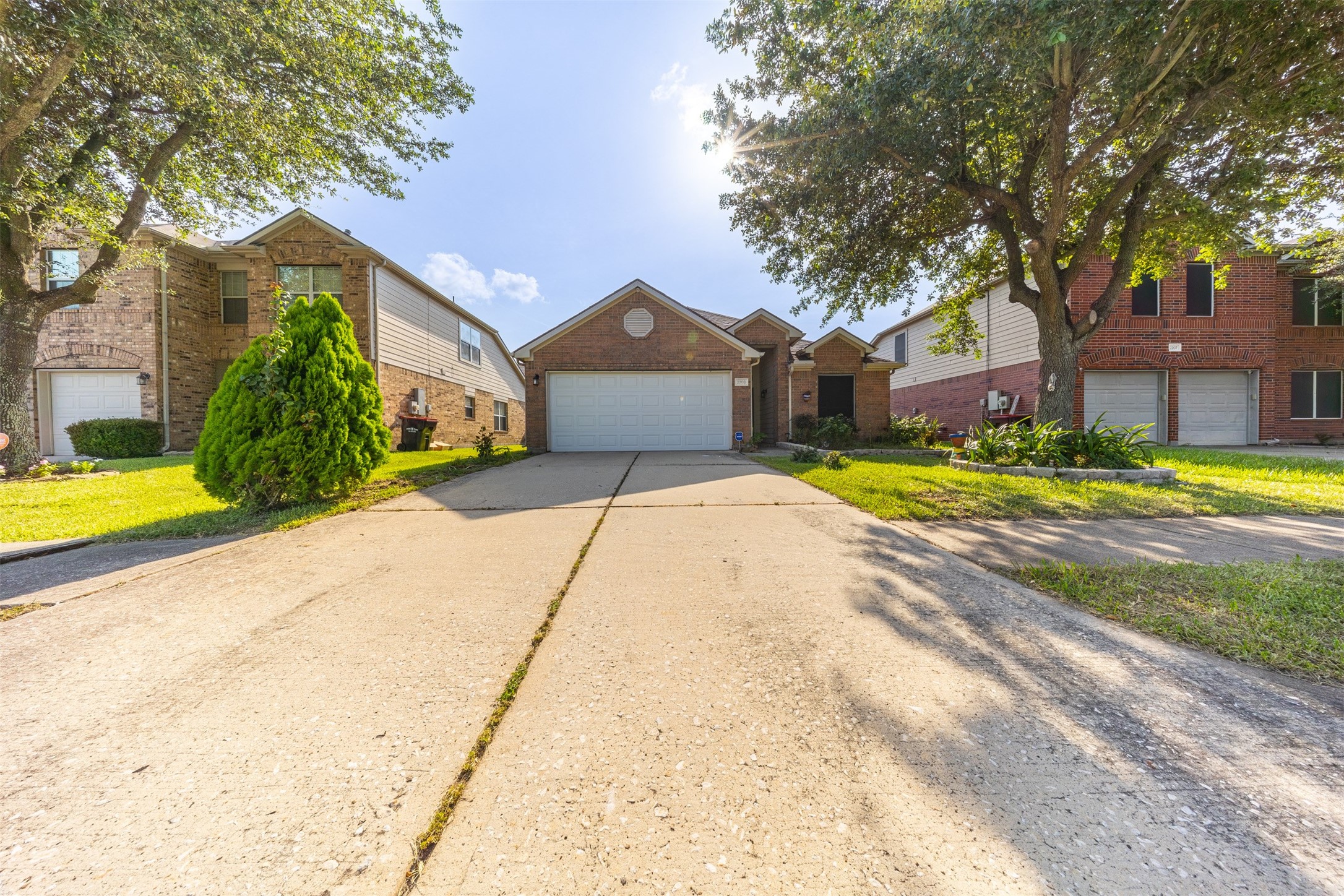 2203 Mountain Ranch Drive Houston, TX 77049 - Photo 2 of 25