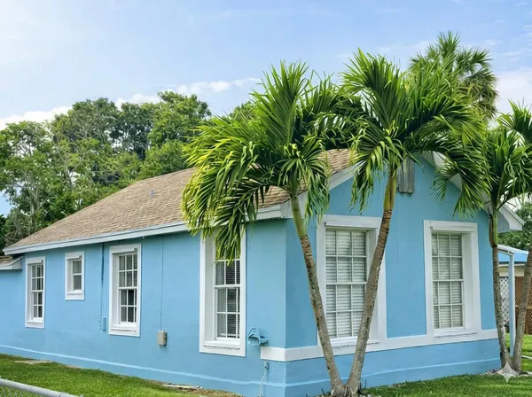 $2,400 | 125 Walker Avenue, Greenacres, FL 33463