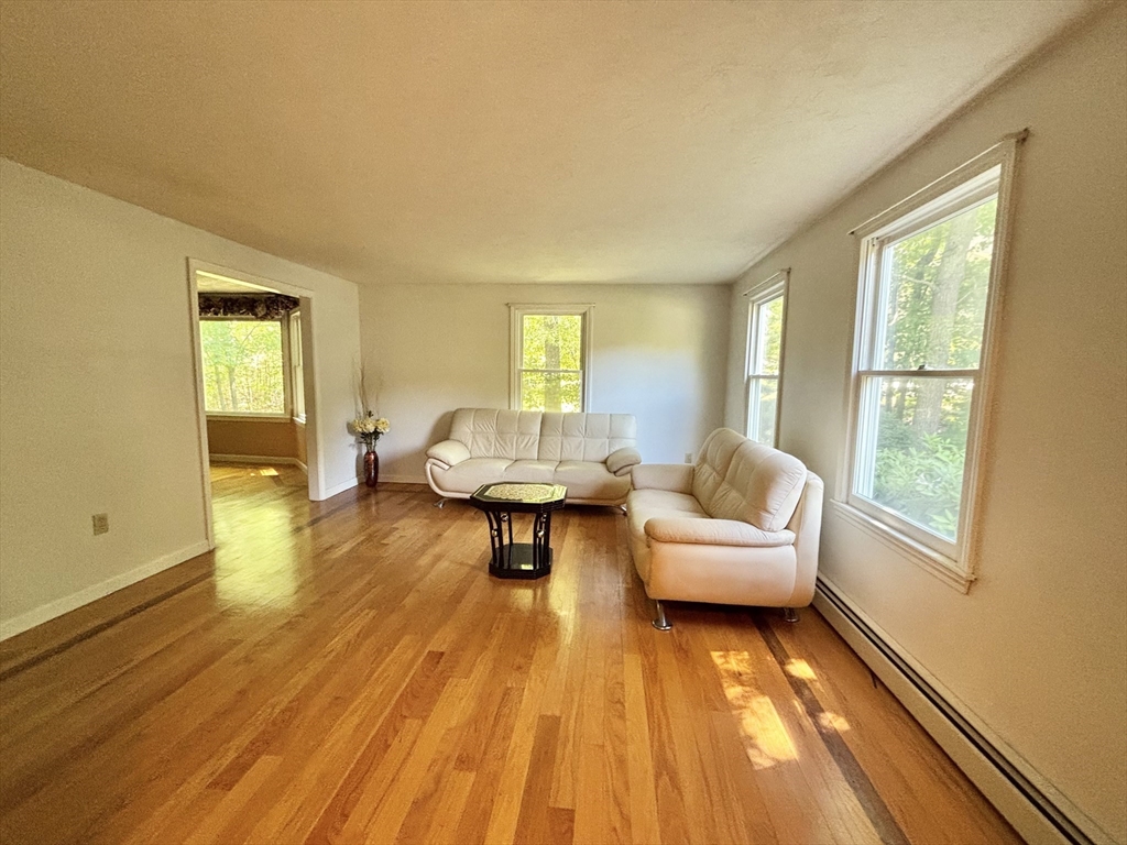 11 Quail Run Road Bellingham, MA 02019 - Photo 4 of 20